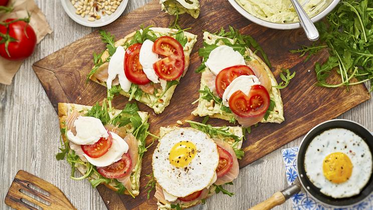 Caprese Lachs Brote Mit Spiegelei Maggi De