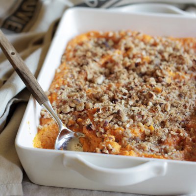 Sweet Potato Casserole with Hazelnut Crumble | Coffee mate®