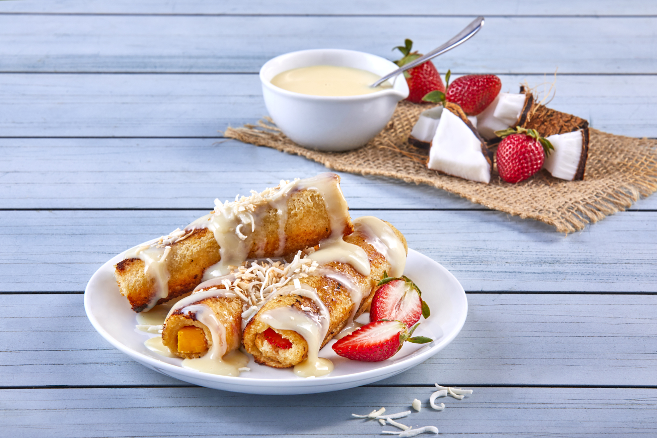 Deliciosos Rollitos De Mango Y Fresa | Recetas Nestlé