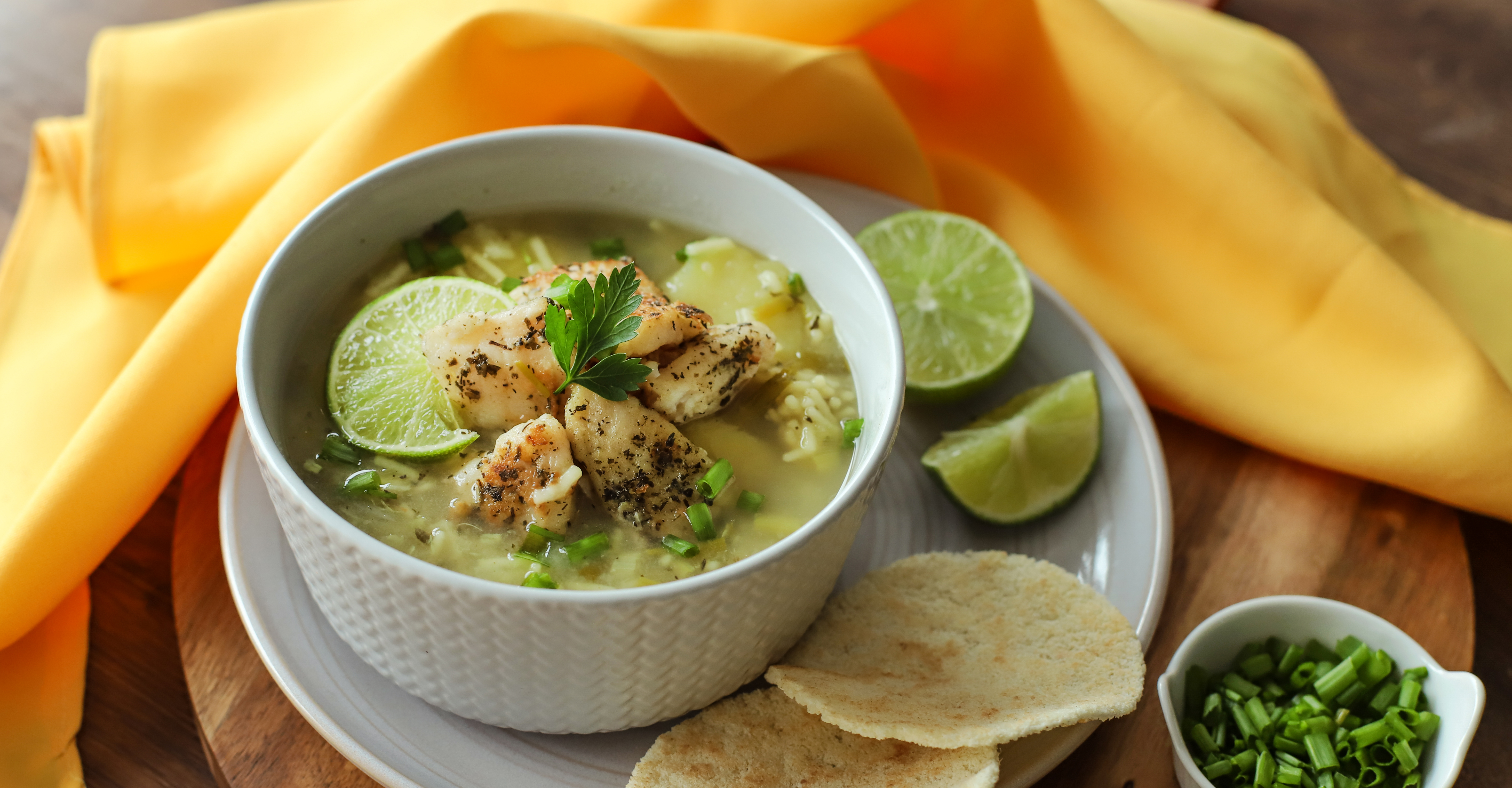 Sopa de Pollo y Fideo con Pescado | Recetas Nestlé