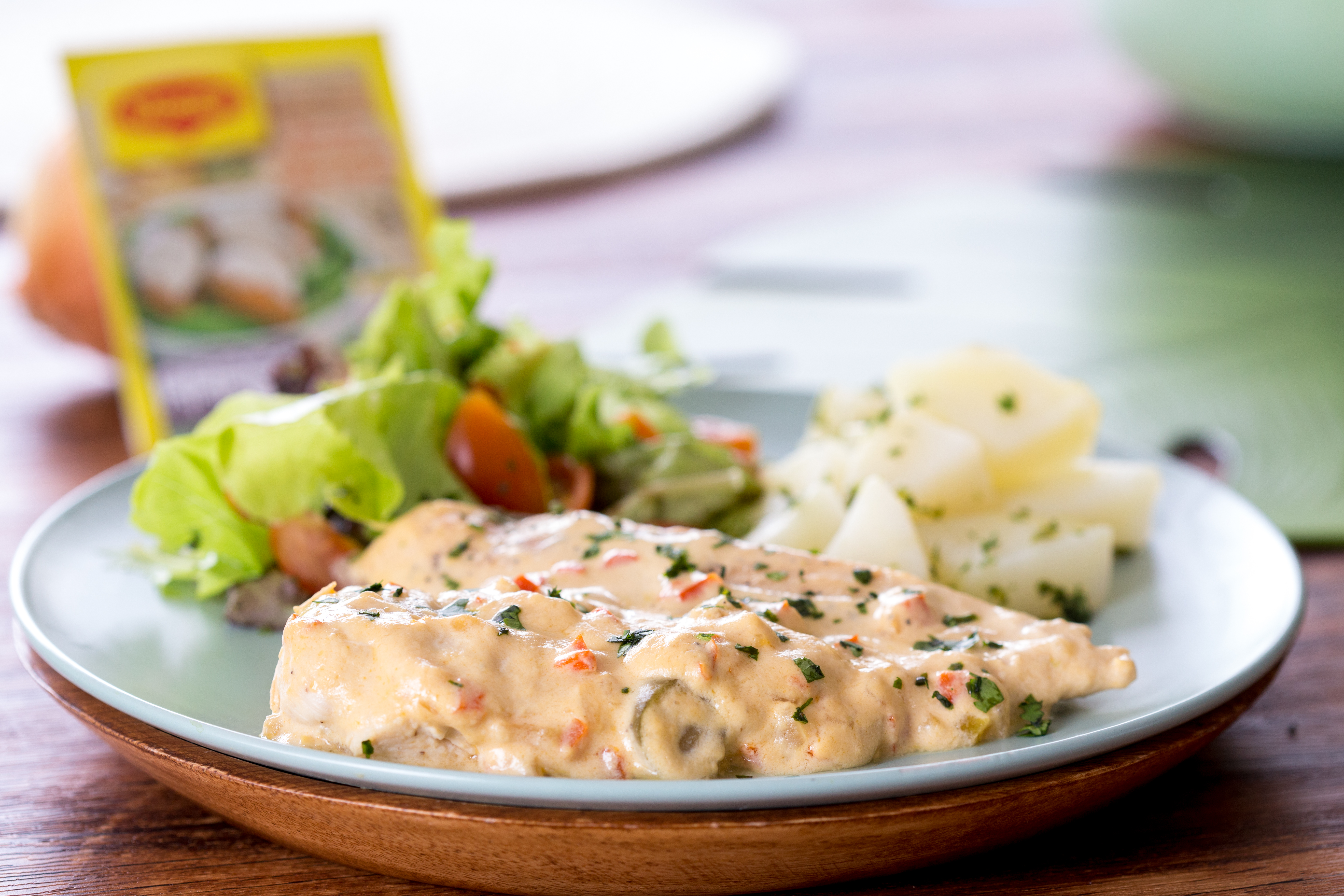 Pechuga de Pollo en Salsa de Queso y Jalapeño | Recetas Nestlé