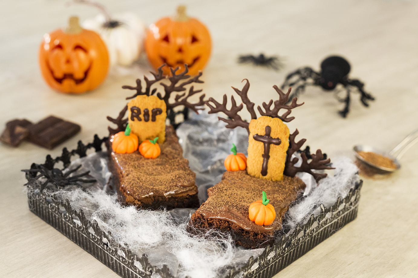 Tumbas de Brownie para Halloween | Recetas Nestlé