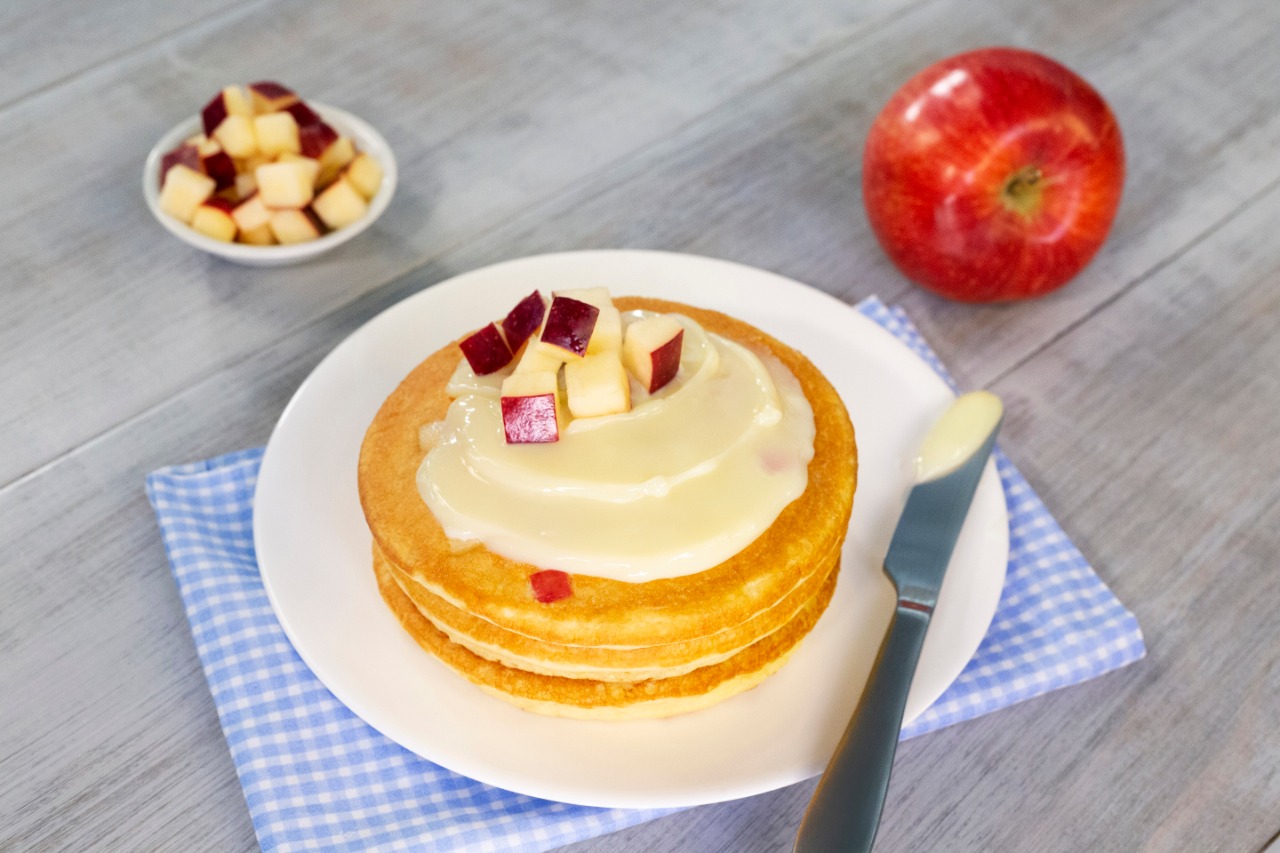 Receta de Hot Cakes con Manzana | Recetas Nestlé