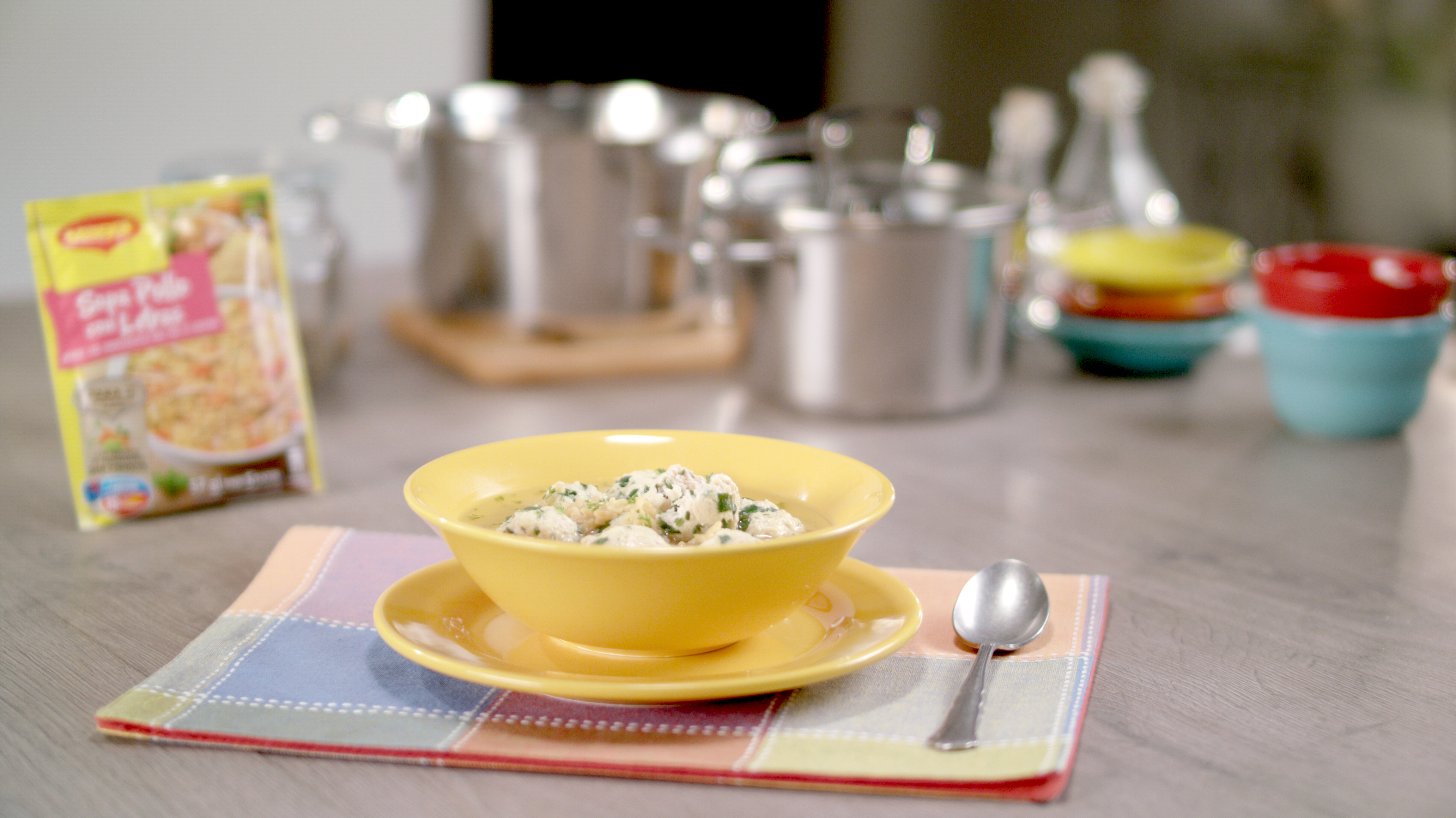 Sopa de Letras con Albóndigas y Espinacas | Recetas Nestlé