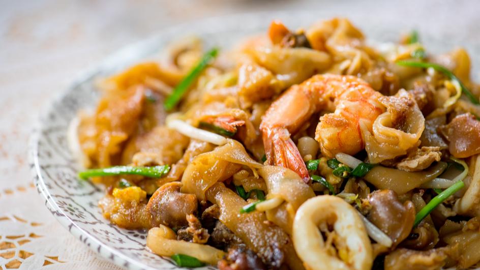 Resipi Char Kuey Teow Goreng Cepat Sekali | MAGGI® Malaysia