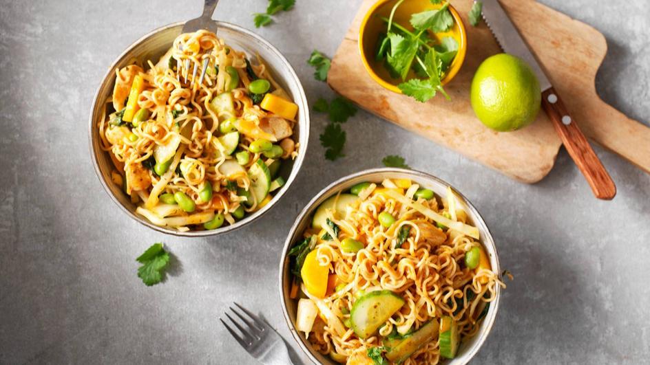 Herformuleren Zorg Onderscheiden Thaise groene curry met kip en Aziatische groente | Maggi