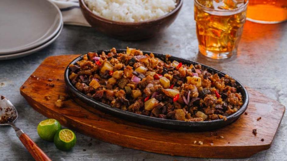 savorventure-pork-sisig