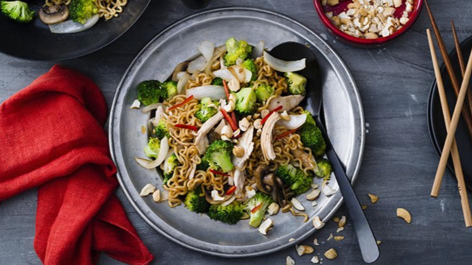 Spicy Chicken Broccoli Mushroom Stir Fry