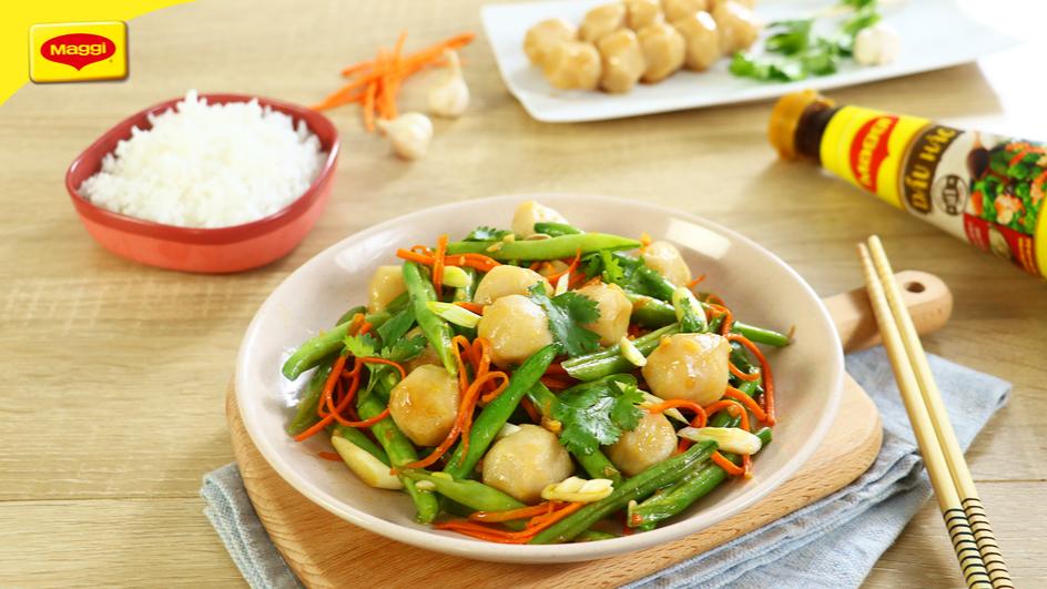Đậu Cove Và Cá Viên Xào Tỏi