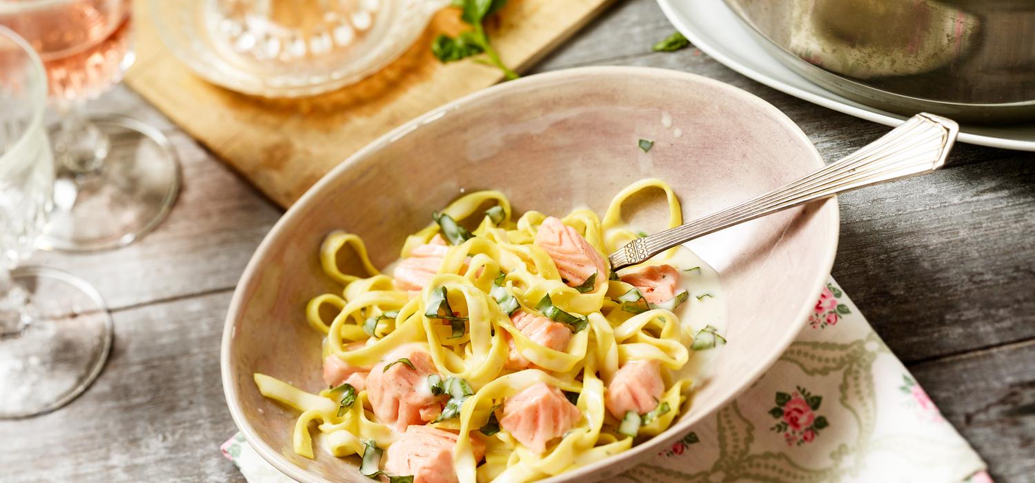 Pasta mit Lachs-Sahne-Sauce | maggi.de