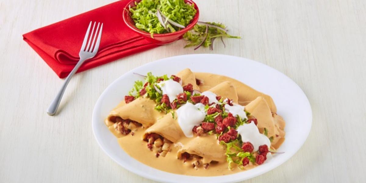 Enchiladas rellenas de papa Recetas Nestlé