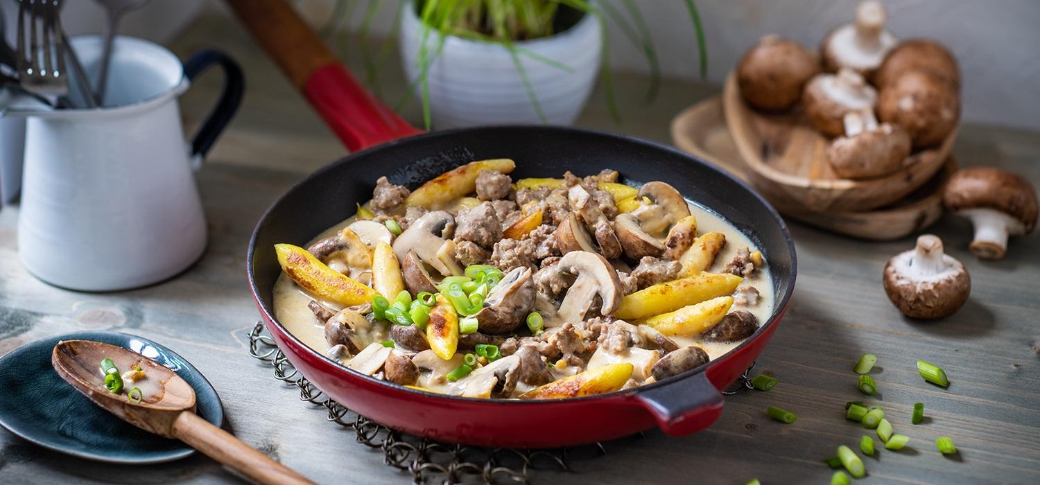 Champignon-Hackpfanne mit Schupfnudeln | maggi.de