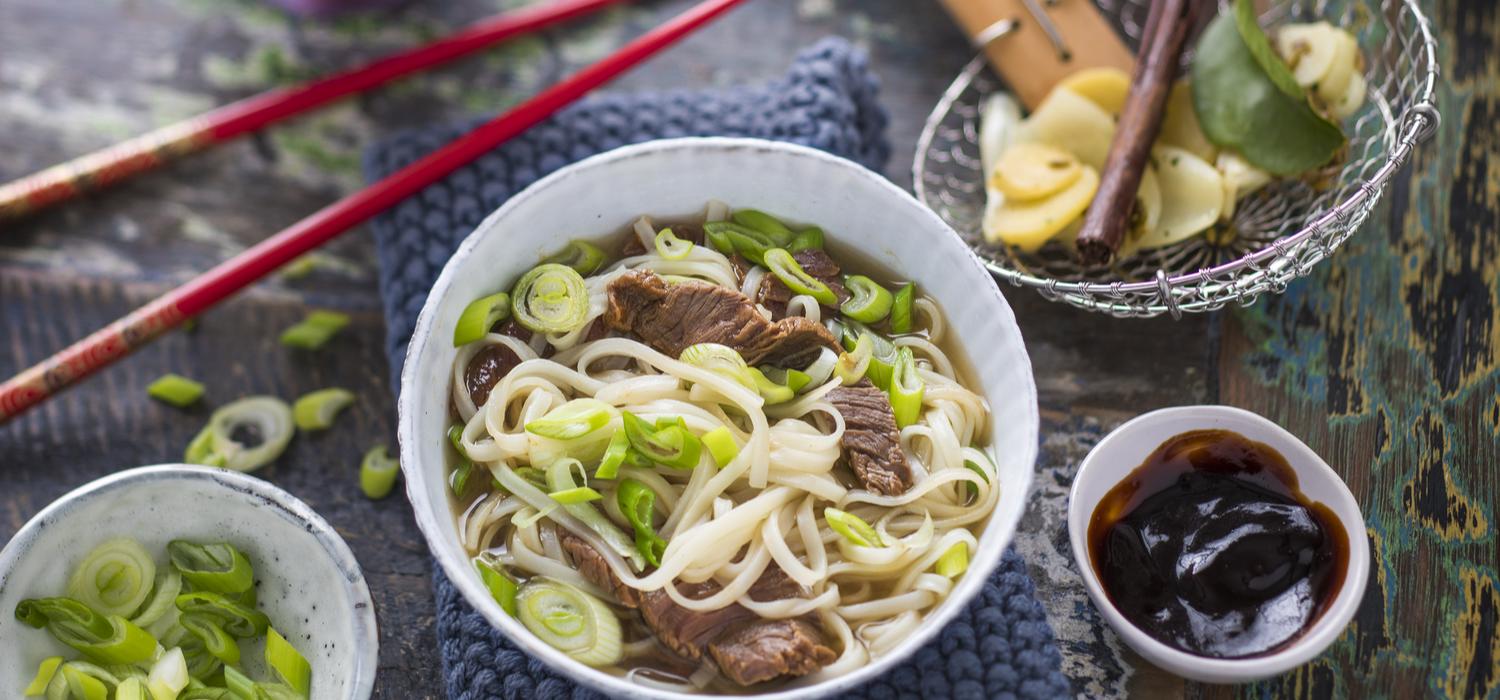 Pho Bo - Vietnamesische Nudelsuppe | maggi.de