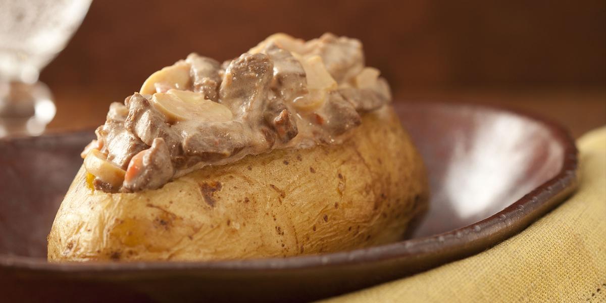 Baked Potato com Strogonoff